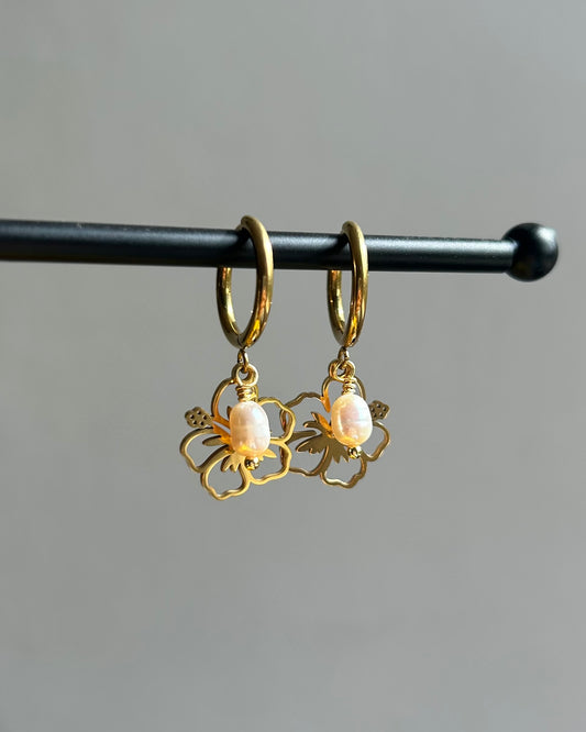 Créoles - Hibiscus avec perle d'eau douce