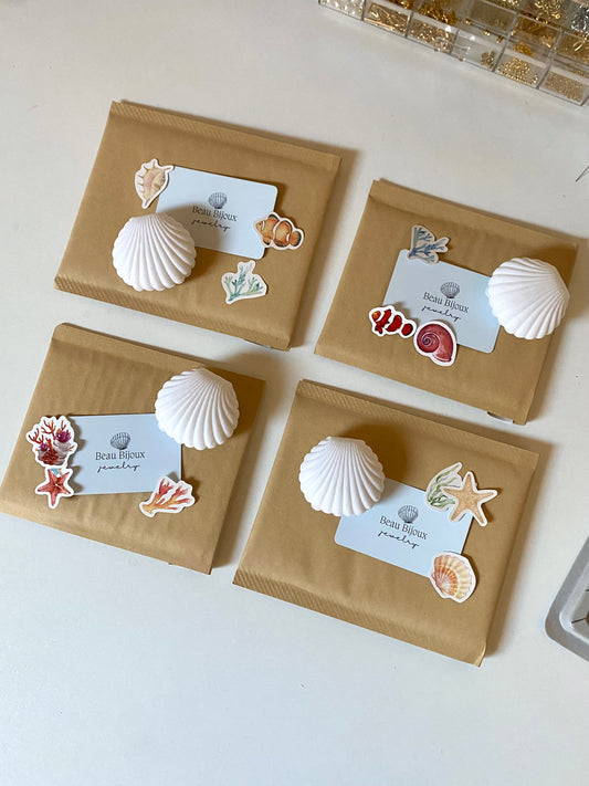 Boîte cadeau en forme de coquillage