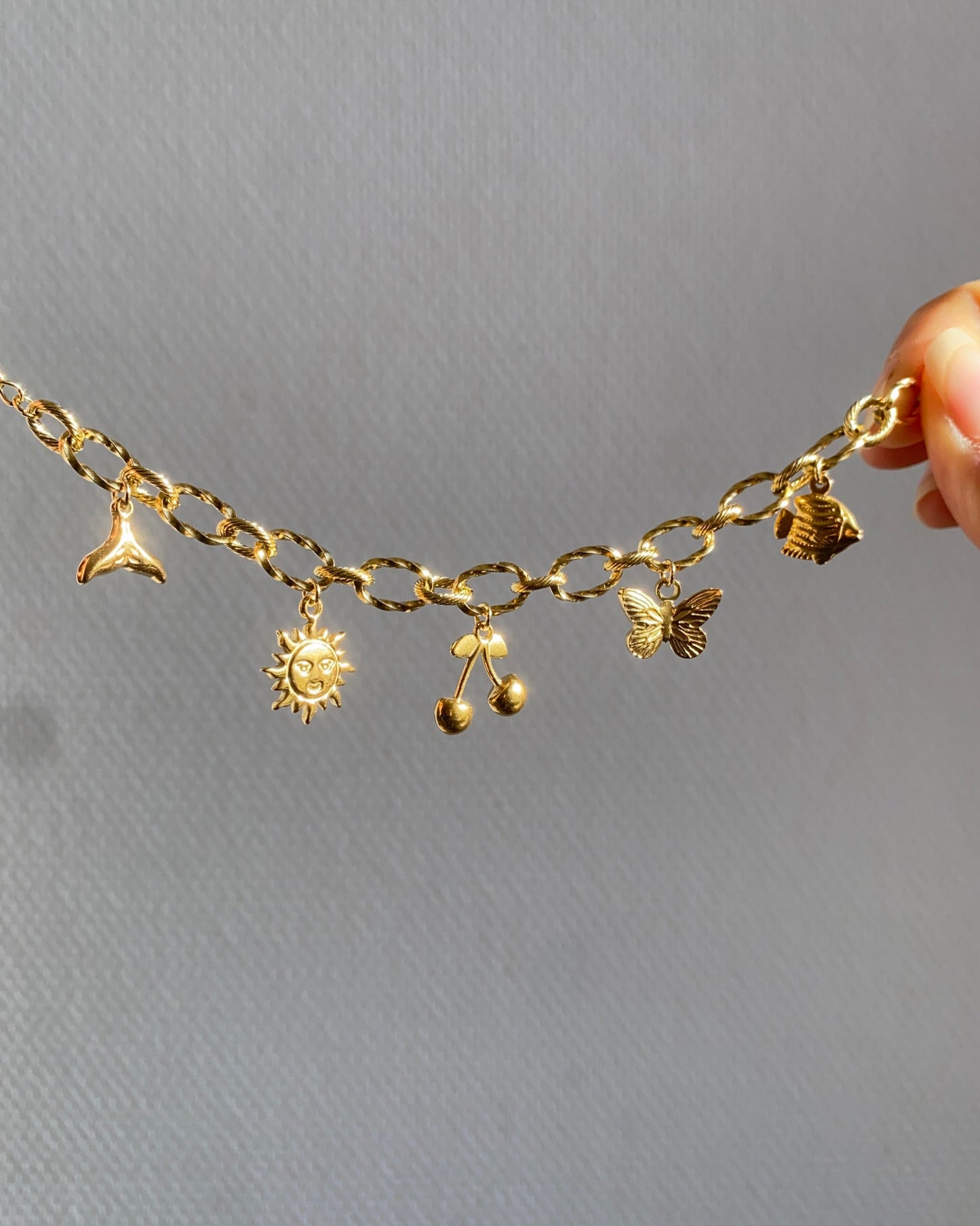 Customizable charm bracelet - Ocean treasure in gold